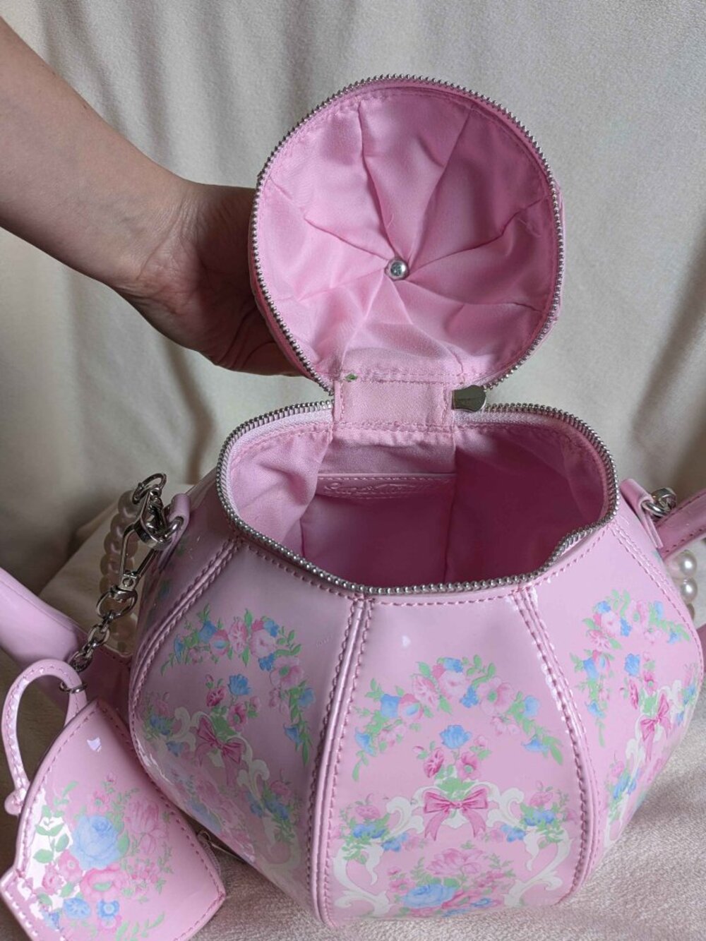 Sugar Thrillz Novelty Teapot Teacup Purse Teaparty 3D Shaped Whimsical Tea - Picture 9 of 9